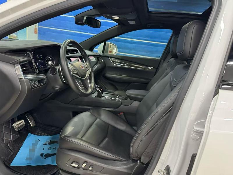 Cadillac XT5, 2022 — фото 8 из 10