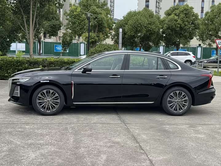Hongqi H5, 2026 — фото 3 из 9
