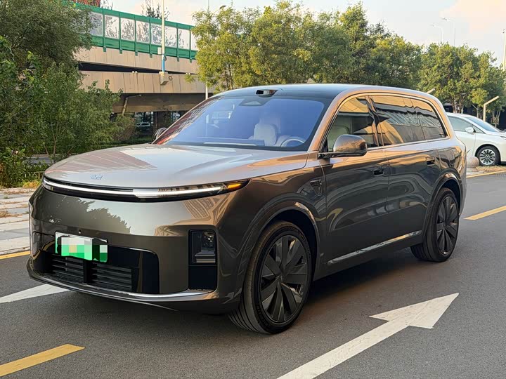 LiXiang L9, 2026 — купить в Санкт-Петербурге под ключ