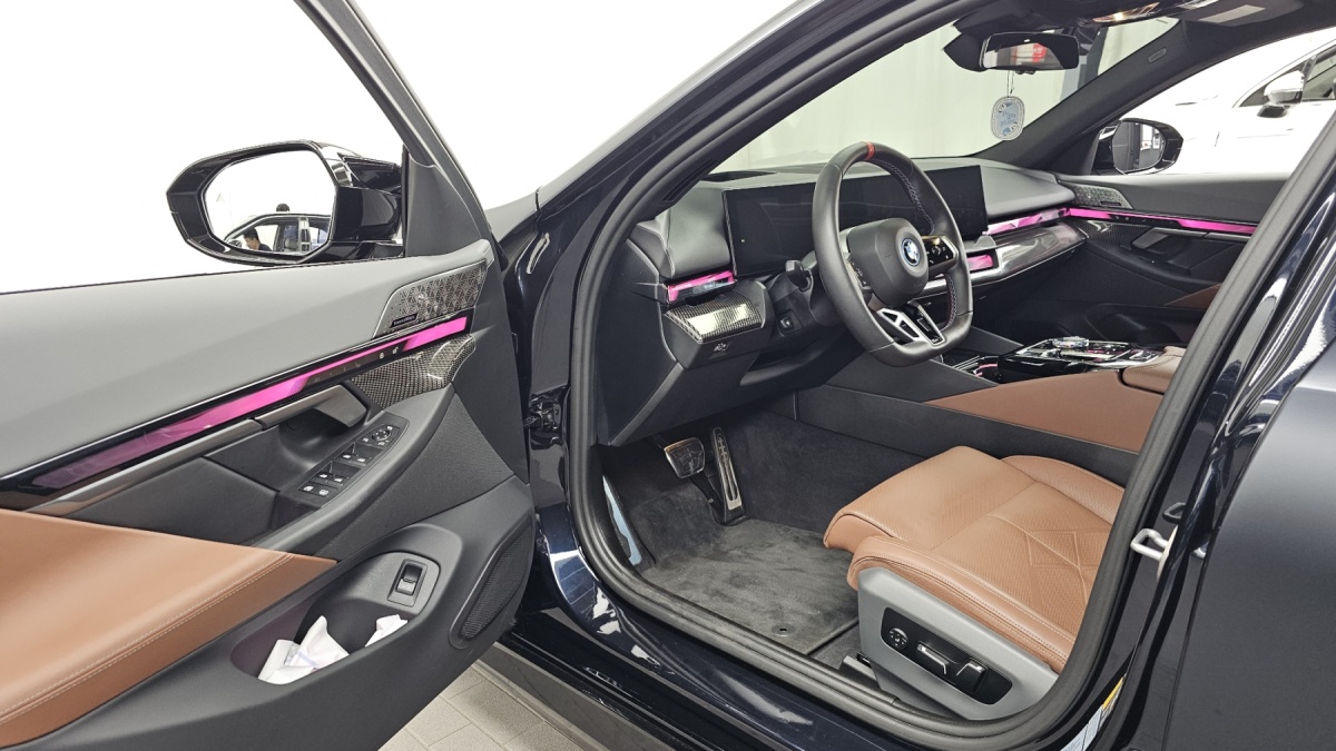 BMW i5, 2023 — фото 10 из 12