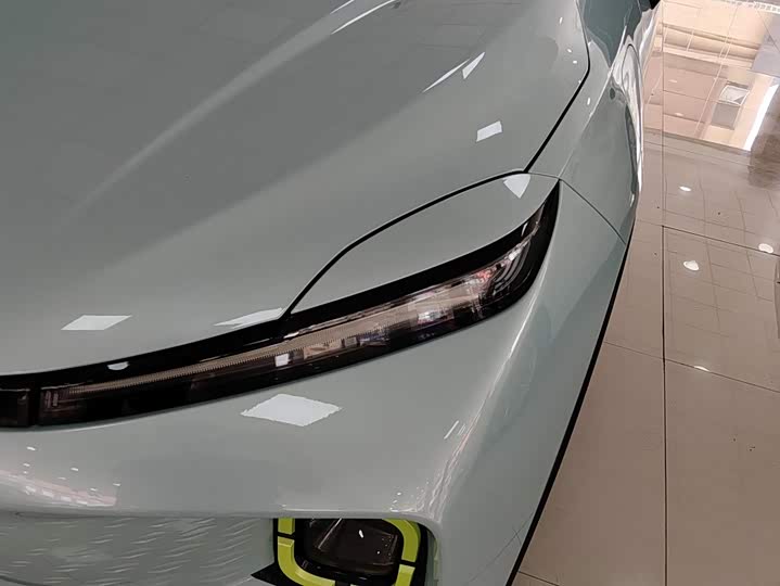 Geely Geometry E Firefly, 2022 — фото 5 из 9