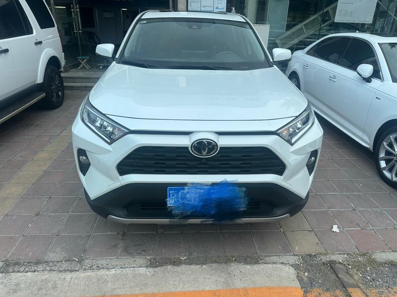 Toyota RAV4, 2022 — фото 2 из 10