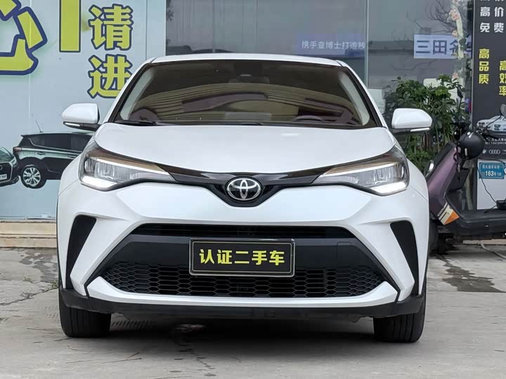 Toyota C-HR, 2022 — фото 2 из 9
