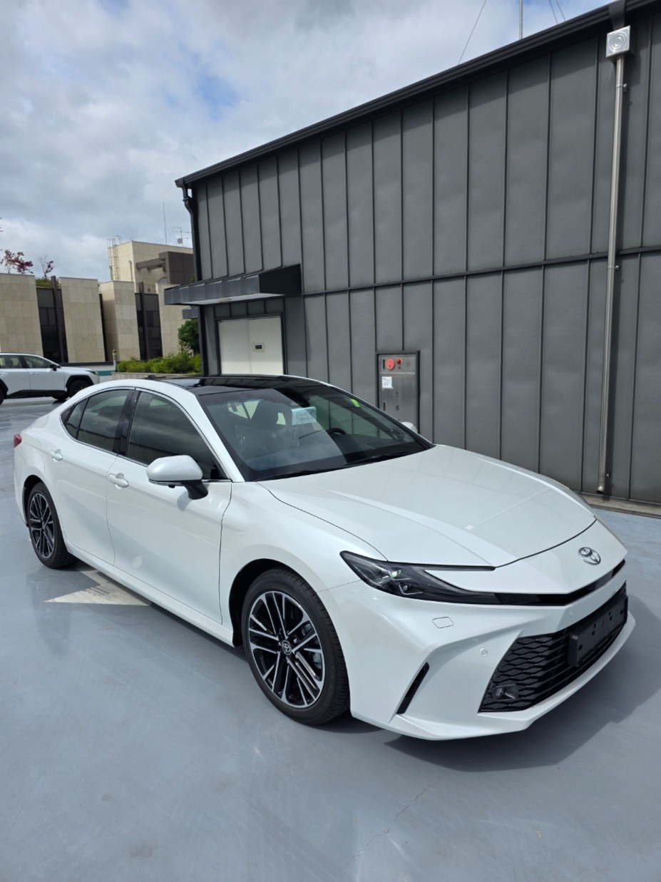 Toyota Camry, 2026 — фото 7 из 10