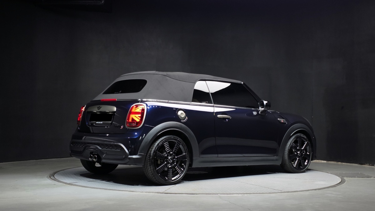 Mini Cooper Convertible, 2024 — фото 2 из 12