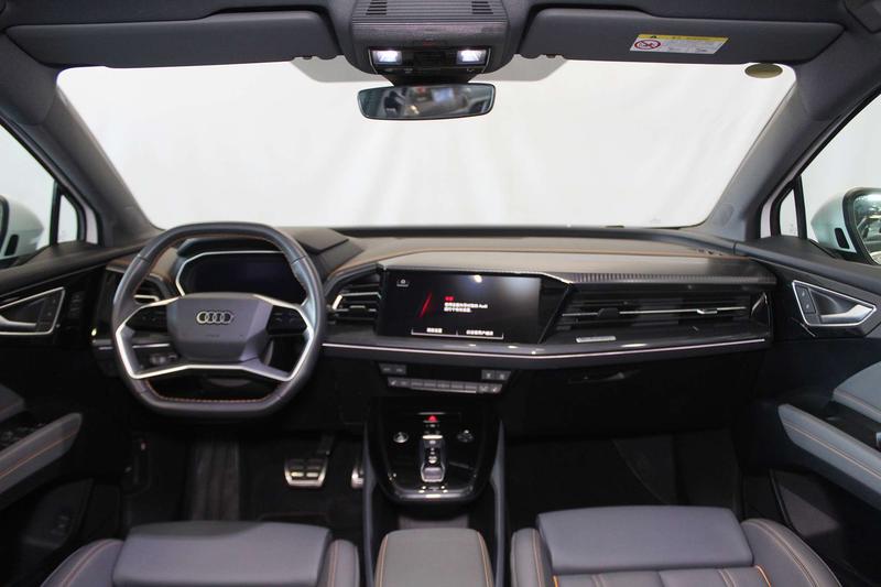 Audi Q4 e-tron, 2025 — фото 7 из 11