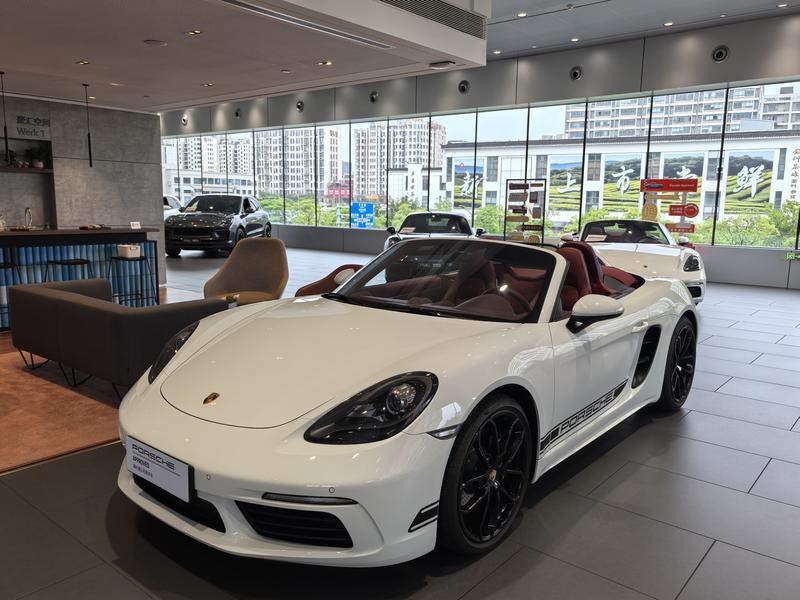 Porsche 718, 2023 — купить в Перми под ключ