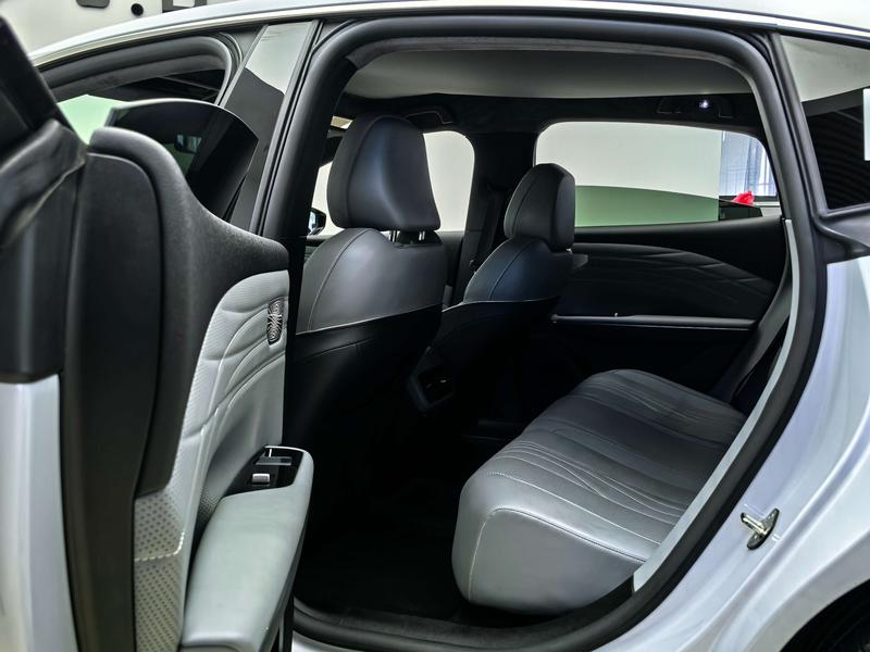 Geely Galaxy E8, 2023 — фото 12 из 12
