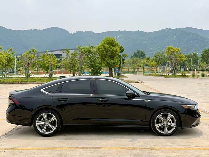 Honda Accord, 2023 — фото 7 из 9