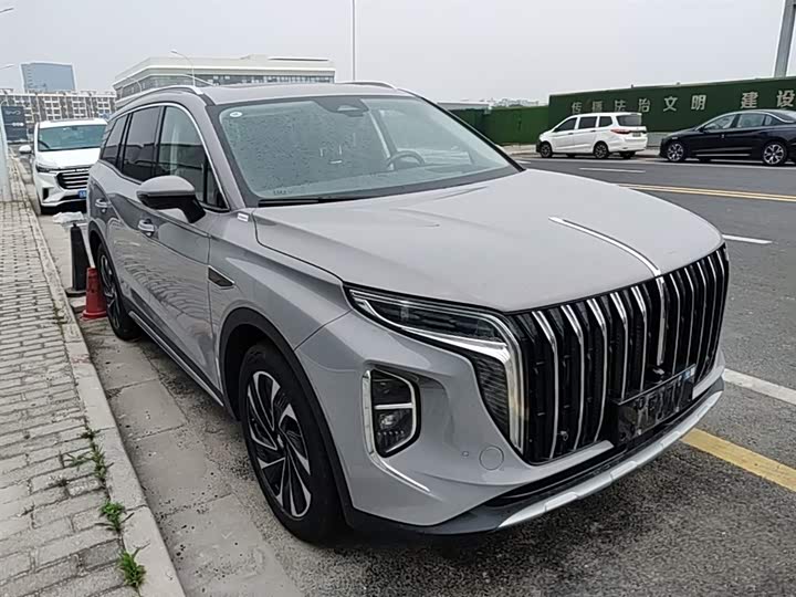 Hongqi HS7 Hybrid, 2024 — фото 7 из 9