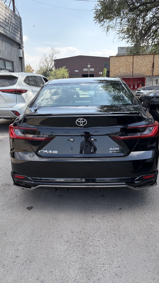 Toyota Camry, 2026 — фото 10 из 10