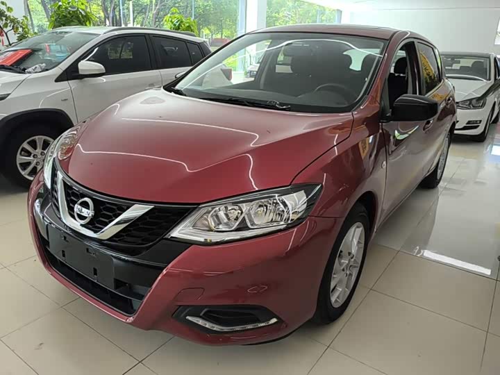 Nissan Tiida, 2022 — фото 2 из 9