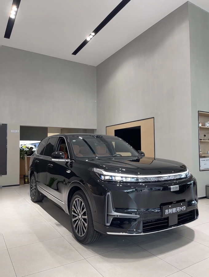 Geely Galaxy M9, 2025