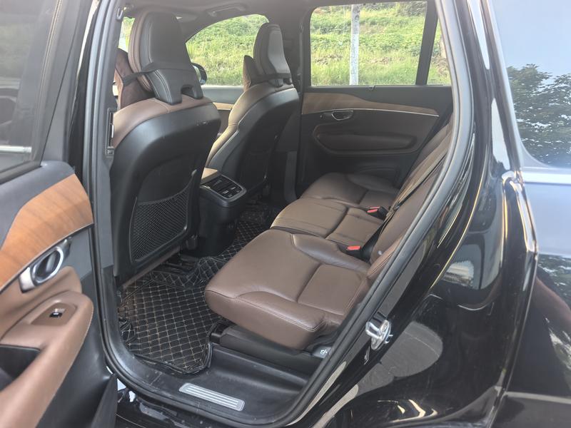 Volvo XC90, 2023 — фото 8 из 9
