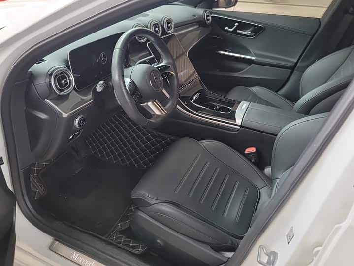 Mercedes-Benz C-Class, 2023 — фото 9 из 9