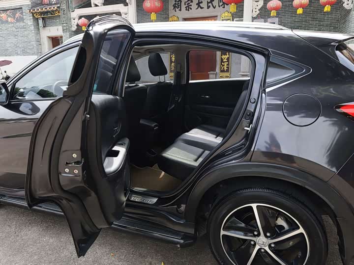 Honda Vezel, 2021 — фото 6 из 9