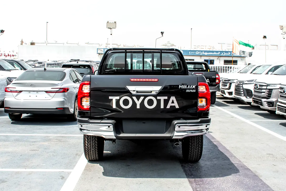 Toyota Hilux, 2026 — фото 7 из 10