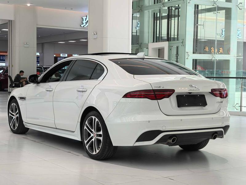 Jaguar XE L, 2022 — фото 4 из 12