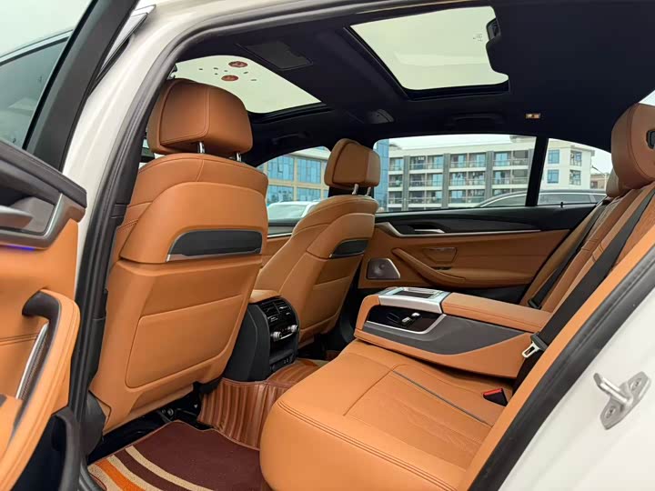 BMW 5 Series, 2021 — фото 6 из 9