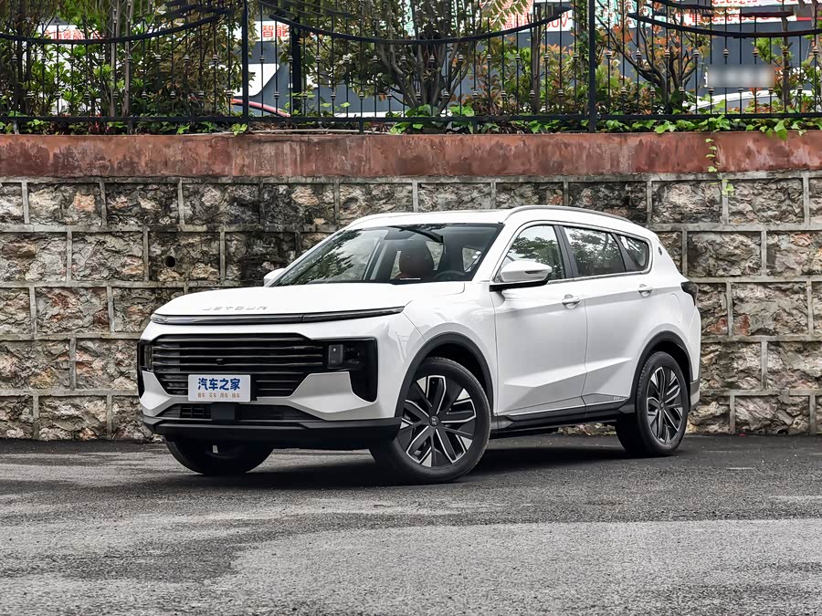 Jetour X70 Plus C-DM Hybrid, 2026 — купить в Перми под ключ