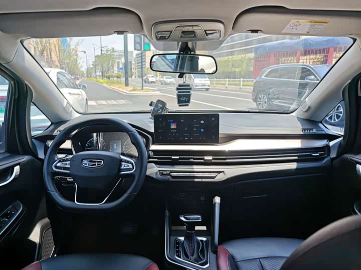 Geely Vision X3, 2021 — фото 9 из 9
