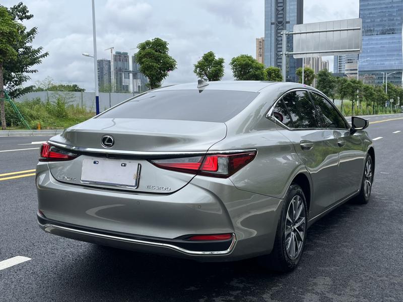 Lexus ES, 2024 — фото 7 из 12