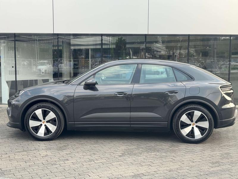 Porsche Macan EV, 2024 — фото 3 из 12