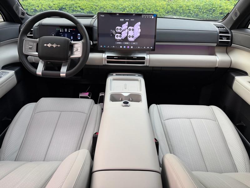 BYD FangChengBao Titanium 7 (Tai 7), 2025 — фото 8 из 12