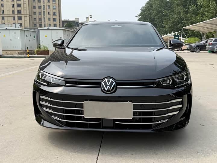 Volkswagen Passat, 2024 — фото 2 из 9