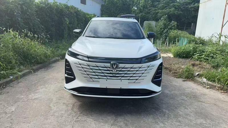Changan CS75 Plus, 2024 — фото 2 из 8