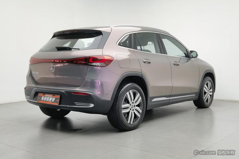 Mercedes-Benz EQA, 2023 — фото 4 из 12