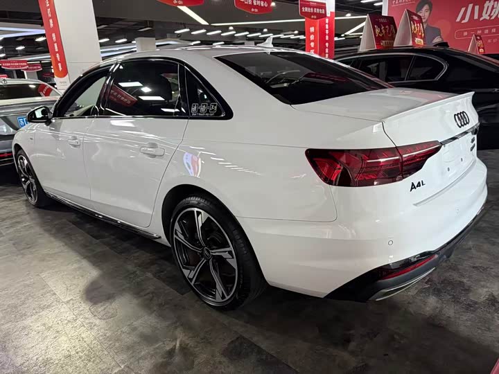 Audi A4L, 2023 — фото 4 из 9