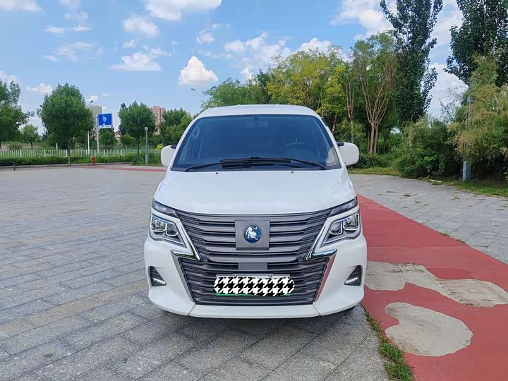 Dongfeng Forthing Lingzhi M5 EV, 2023 — фото 2 из 9