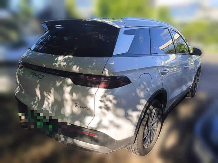 BYD Song Pro Hybrid, 2024 — фото 6 из 9