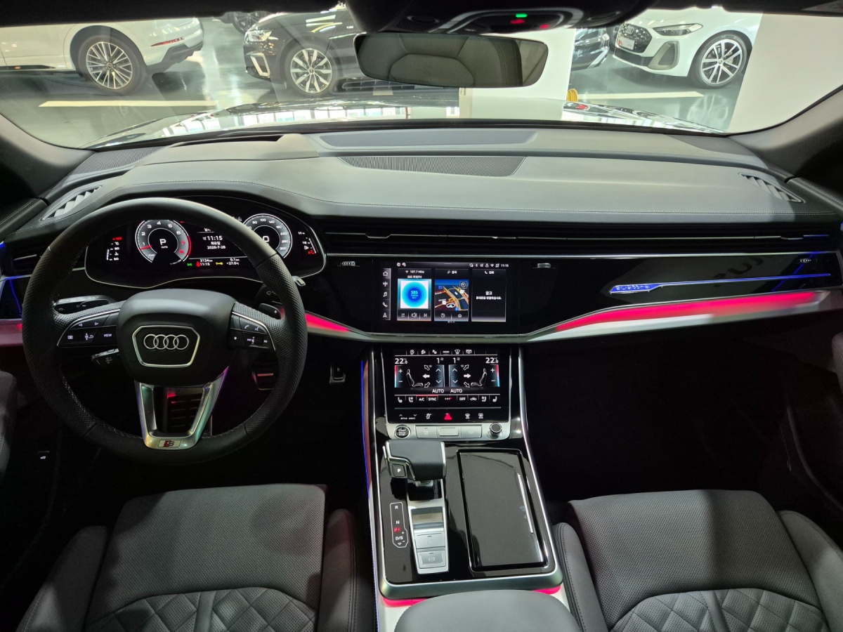 Audi Q8, 2025 — фото 6 из 12