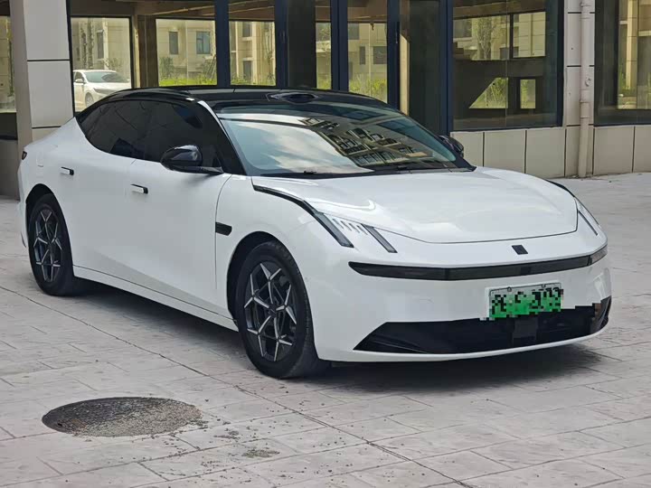 Lynk & Co 30 EM-P Hybrid, 2025 — фото 3 из 7