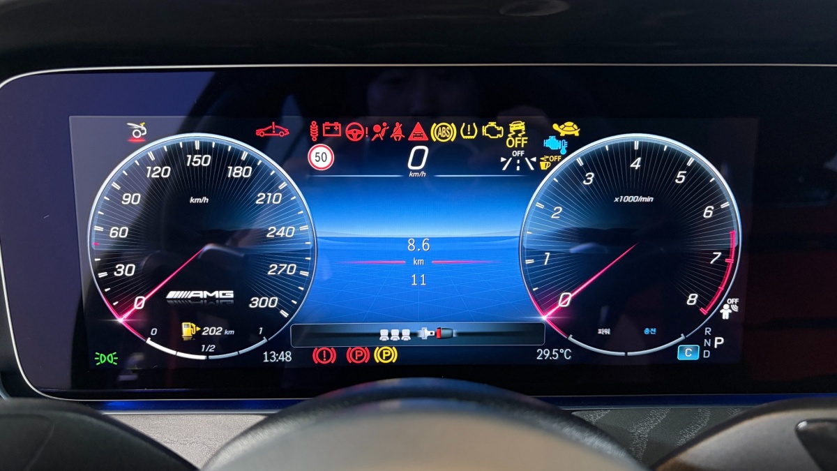 Mercedes-Benz AMG GT, 2025 — фото 7 из 12