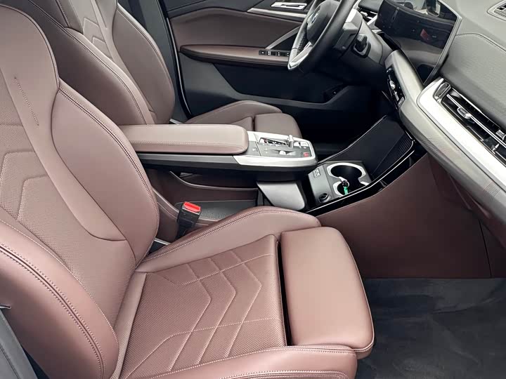 BMW X2, 2025 — фото 4 из 9