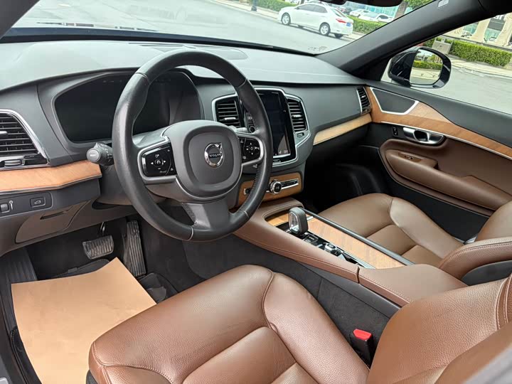 Volvo XC90, 2021 — фото 6 из 9