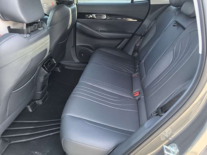 Geely Galaxy E5, 2024 — фото 6 из 9