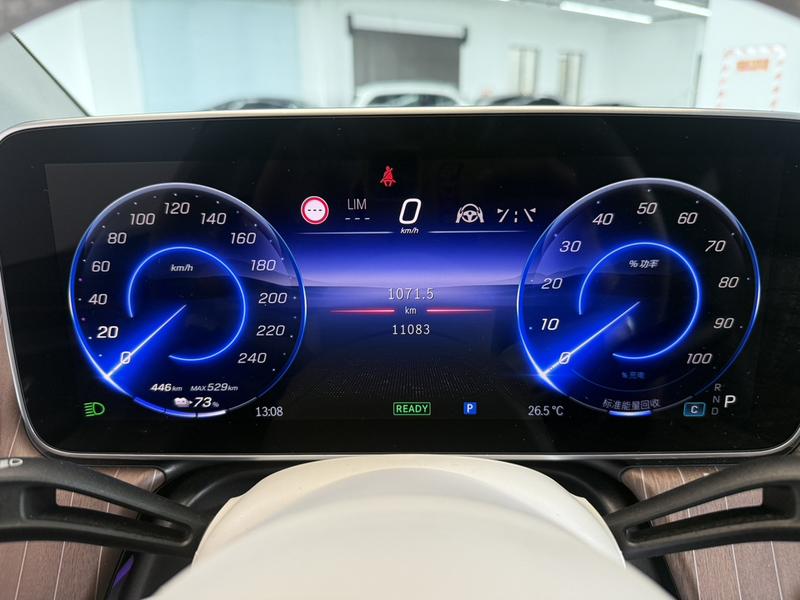 Mercedes-Benz EQE, 2025 — фото 8 из 12