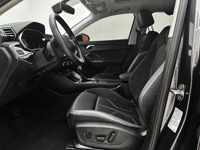 Audi Q3 Sportback, 2023 — фото 12 из 12