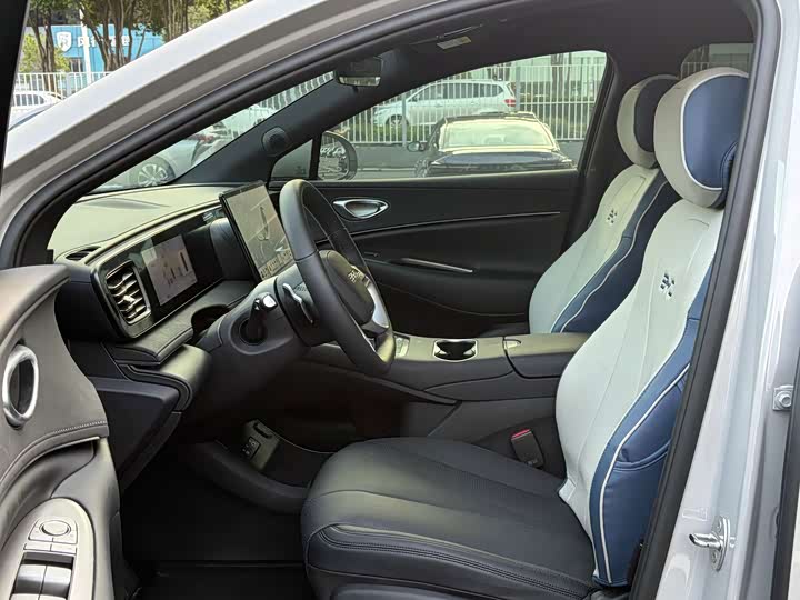 BYD Sea Lion 06 Hybrid/EV, 2025 — фото 8 из 9