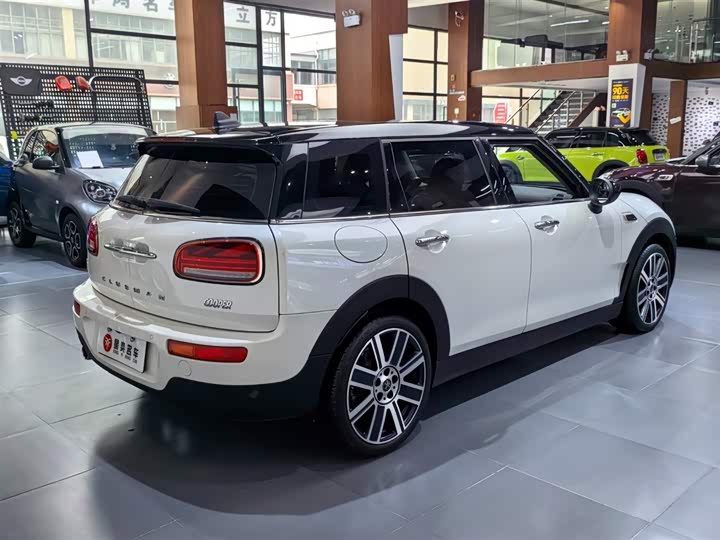 Mini Clubman, 2024 — фото 5 из 9