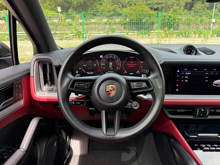 Porsche Cayenne Hybrid, 2024 — фото 6 из 9