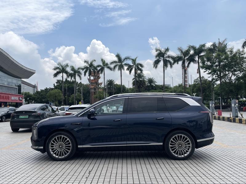 GAC Hyptec HL, 2025 — фото 4 из 12