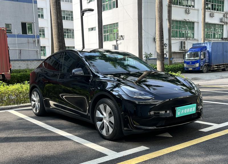 Tesla Model Y, 2022 — фото 3 из 10