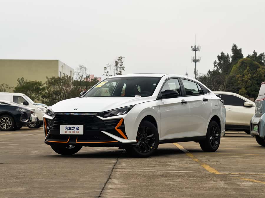 Dongfeng Aeolus Yixuan, 2026 — купить в Ярославле под ключ