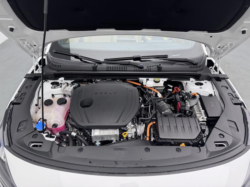 Geely Galaxy L6, 2023 — фото 12 из 12