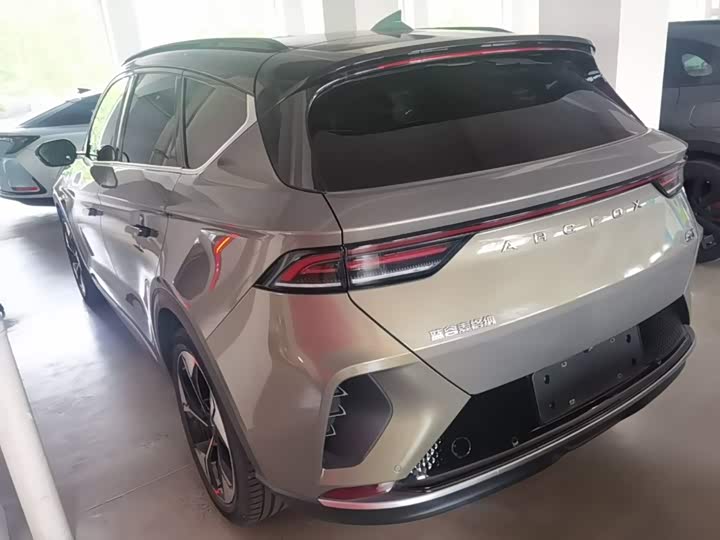 BAIC Arcfox Alpha T, 2022 — фото 5 из 9